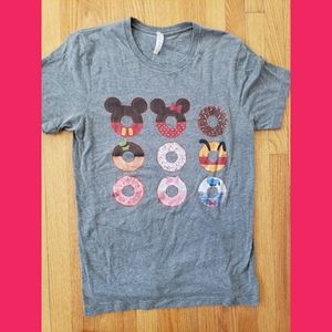 Mickey & Friends Donut Tee ( M)